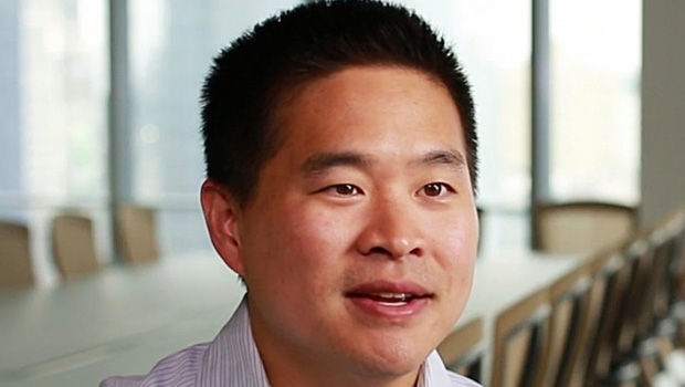 Brad Katsuyama: o canadense que descobriu as malandragens e jogadas das bolsas americanas  e criou uma bolsa alternativa