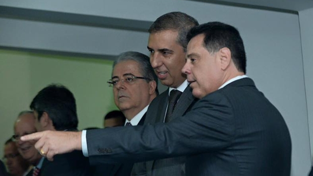 Marconi Perillo e José Eliton durante cerimônia de posse dos novo secretários | Foto: reprodução / assessoria