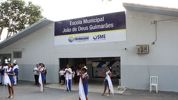Escola que homenageia pai do ex-prefeito Valdivino Chaves foi totalmente remodelada em tempo recorde
