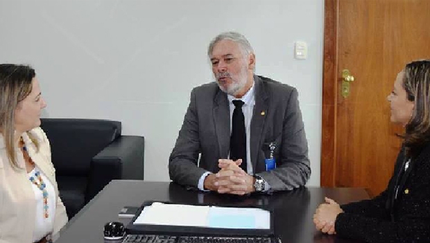 Deputadas tocantinenses e presidente do Serpro: parceria