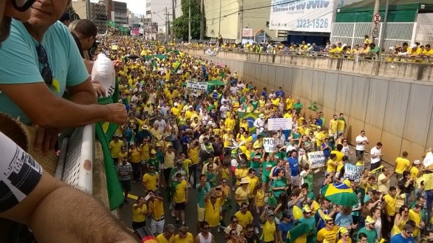 Protesto das ruas em Goiânia em 13 de março de 2016