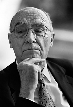 José Saramago, sobre os livros de Lygia: "Releio-os uma vez mais, palavra a palavra, saboreando"
