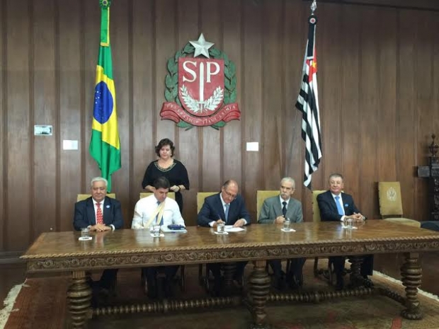 Vilmar Rocha em São Simão ec2b664c-f470-4650-8a56-ce3b06c2c702