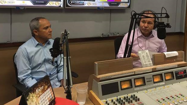 Luiz Bittencourt e o jornalista Oloares Ferreira