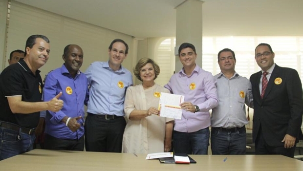 Diego Sorgatto e a senadora Lúcia Vânia (centro) | Foto: reprodução / PSB Goiás 