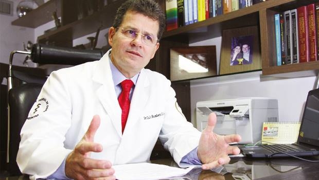 Médico Luiz Humberto Garcia de Souza será o presidente da  SBCO-GO 