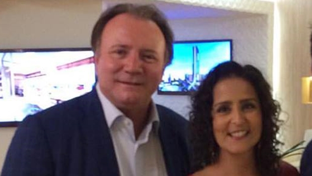 Júnior Friboi e a arquiteta Mariela Romano | Foto: reprodução / Facebook 