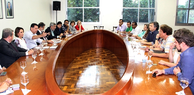 Marconi se reúne com representantes do setor cultural | Foto: Humberto Silva