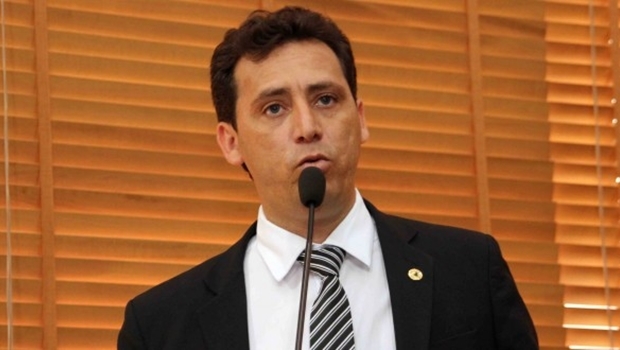 Deputado Jairo Carvalho apresentou projeto para que alunos dos ensinos fundamental e médio aprendam sobre corrupção | Foto: Divulgação