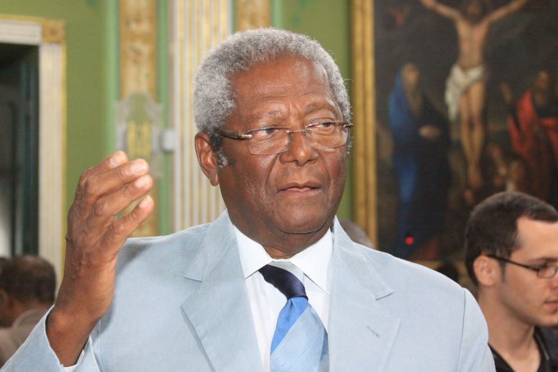 Edvaldo Brito