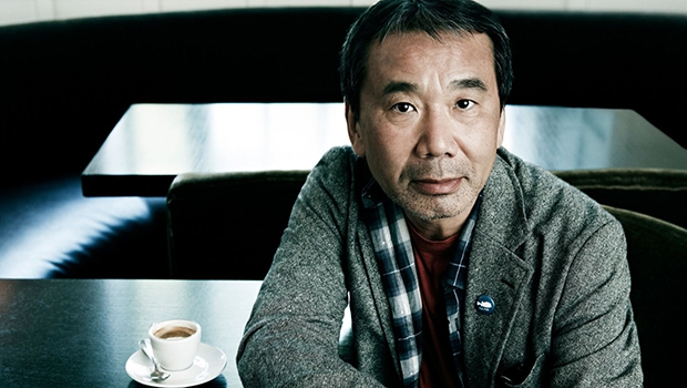 Nascido em Kyoto, no Japão, Haruki Murakami é considerado um dos maiores nomes da literatura japonesa
