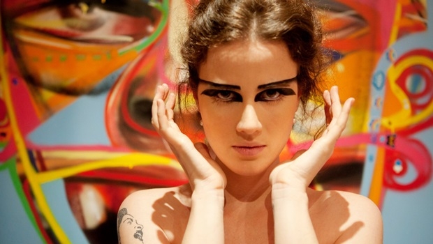 Paulistana traz para Goiânia o repertório de seu último disco, "Tô na Rua" | Foto: Divulgação Facebook