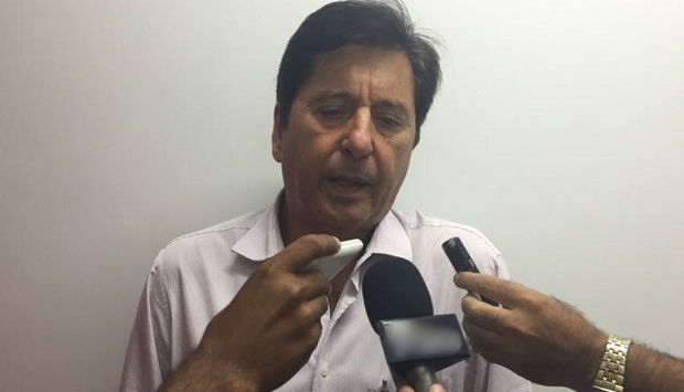 Maguito Vilela durante entrevista | Foto: Marcelo Gouveia