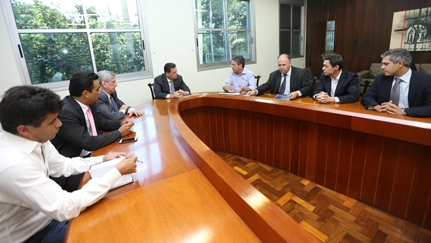 Governador Marconi Perillo (PSDB)  recebeu representatnes da empresa no Palávio das Esmeraldas | Foto: Divulgação Gabinete Imprensa