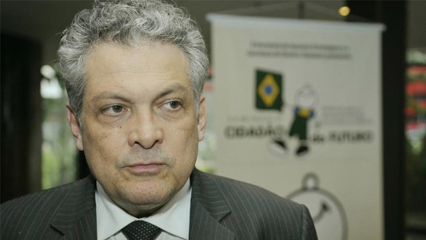 Ricardo Paes de Barros: um programa como o Fies precisa “conceder bolsa” de estudo “para quem mais precisa. Não se pode dar crédito de forma automática”