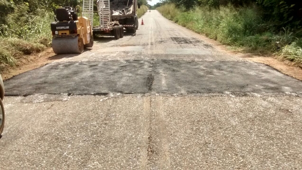 Agetop realizou manutenção do trecho da GO-142, no fim do perímetro urbano do distrito de Mata Azul, em Montividiu do Norte | Foto: Comunicação Setorial da Agetop
