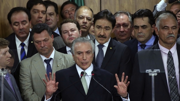 Michel Temer à frente de seus novos “amigos”: traição foi do projeto | Foto: Valter Campanato/Agência Brasill)