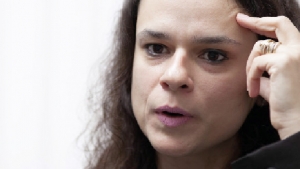 Janaína Paschoal: show de competência e educação no Senado