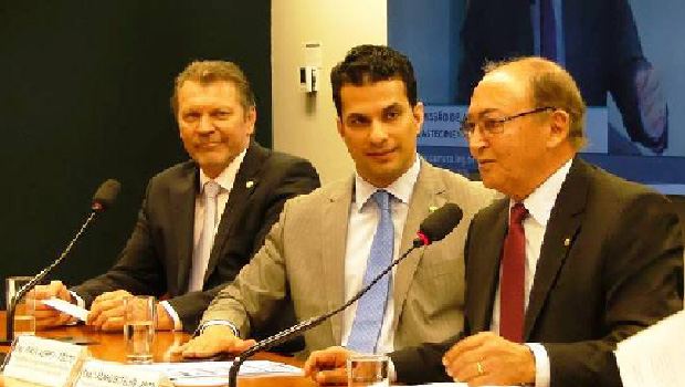 Deputado Irajá Abreu passa o comando da Comissão de Agocultura