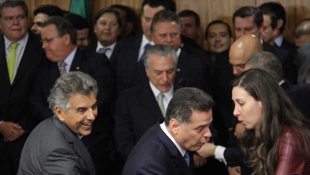 Governador durante a posse de Temer
