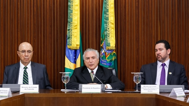 Presidente Interino Michel Temer durante apresentação das medidas econômicas | Foto: Marcos Corrêa/PR
