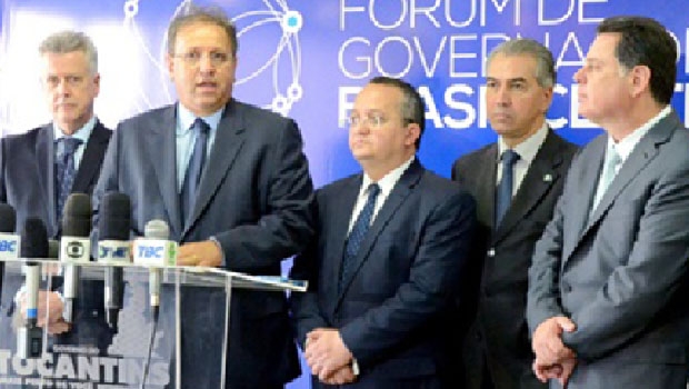 Marcelo Miranda e colegas em fórum de governadores, em Palmas: “Unidos, somos muito mais fortes”