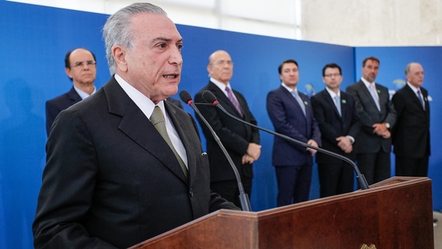 O presidente interino Michel Temer (PMDB) disse que a "agenda positiva" ajudará economia a retomar seu rumo | Foto: Beto Barata/PR