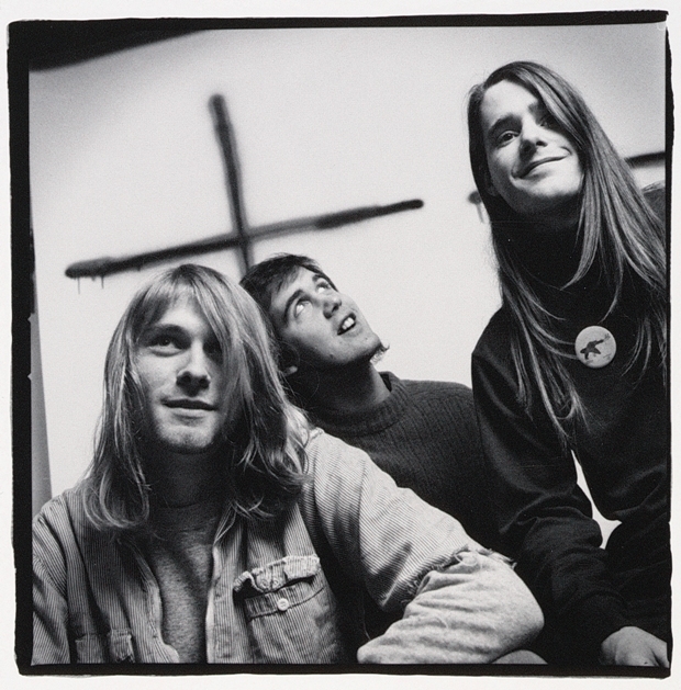 Kurt Cobain, Krist Novoselic e Chad Channing era a formação que gravou o disco Bleach | Foto: Divulgação/Sub Pop Records