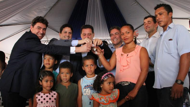Wilder-Morais-e-Marconi-Perillo-e-o-ministro-Bruno-Araújo