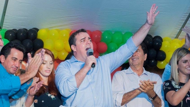 Gustavo Mendanha no evento de lançamento da pré-candidatura para prefeito de Aparecida de Goiânia | Foto: Divulgação/Facebook/ Rodrigo Estrela