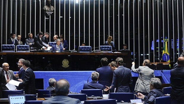 Os servidores do Poder Judiciário Federal deverão, pelo texto, receber um aumento total de 41% dividido em oito parcelas | Foto: Moreira Mariz/Agência Senado