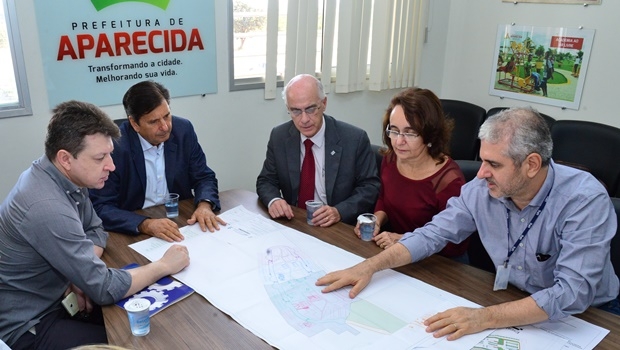 Prefeito Maguito Vilela (PMDB) e reitor da UFG Orlando Amaral 