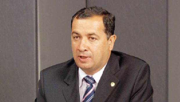 Na contramão dos outros prefeitos, Hildo do Candango deve se reeleger