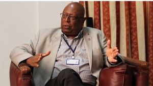 Professor angolano Filipe Zau: “É impossível unificar um idioma a partir das suas variantes e ignorar por completo a origem comum das palavras” | Foto: Divulgação