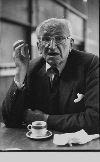 Os argumentos de Friedrich von Hayek foram apreciados a partir da década de 1960 e, por eles, ele recebeu o Nobel de Economia, em 1974 | Foto: Wikipedia Commons