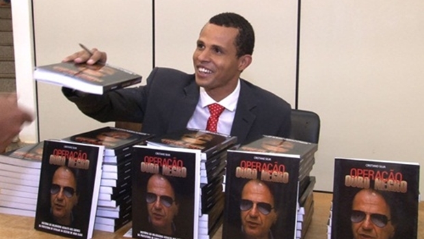 Autor do livro "Operação Ouro Negro", Cristiano Silva | Foto: Reprodução / A Redação