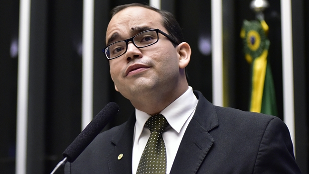 Deputado federal Fábio Sousa no Plenário | Foto: Zeca Ribeiro/ Agência Câmara