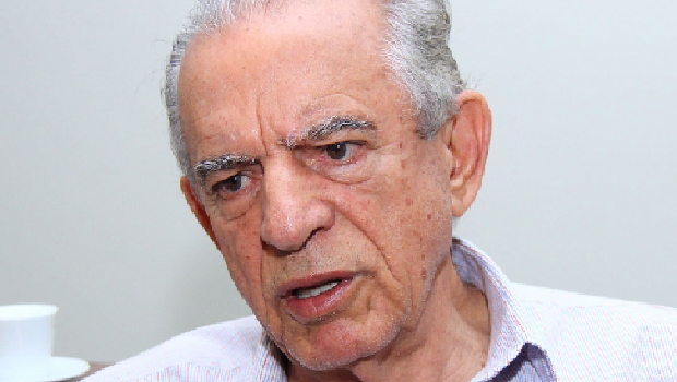 Desistência política de Iris Rezende só é definitiva para Goiânia