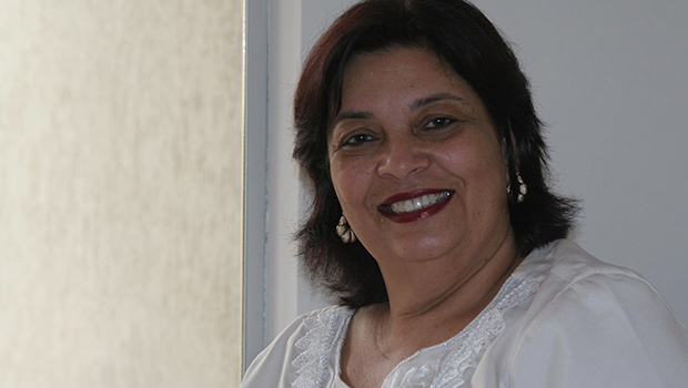 Ivete Barreto, do Coren-GO: “Se o projeto for aprovado, isso poderá atrapalhar o processo de tratamento de alguns pacientes” | Foto: Renan Accioly 