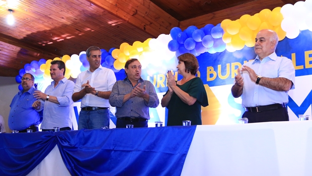 José Eliton, Vecci e Helio de Sousa durante o evento na cidade