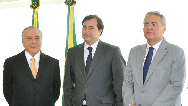 Presidente interino, Michel Temer; presidente da Câmara, Rodrigo Maia; e Renan Calheiros, presidente do Senado | Foto: J. Batista