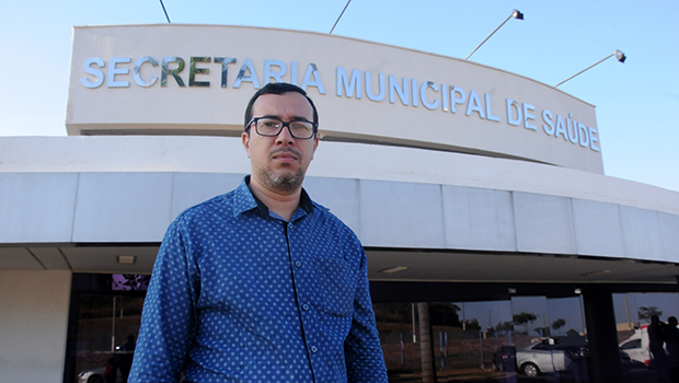 Secretário de Saúde, Sandro Andriotti diz que prefere ser atendido pela rede municipal de Senador Canedo, mesmo tendo convênio | Foto: Renan Accioly