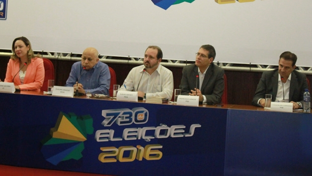 Candidatos Adriana Accorsi, Djalma Araújo, Flávio Sofiati, Francisco Jr. e Vanderlan Cardoso | Foto: Leoiran