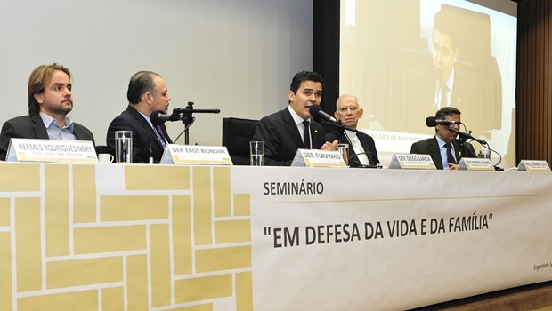 Comissão "Em defesa da vida e da família" | Foto: Luís Macedo