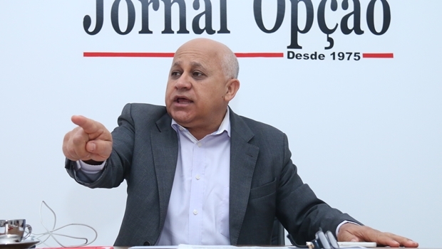 Djalma Araújo: "Não se combate violência só com polícia na rua, isso já acabou, não adianta. Isso é política equivocada. Se combate a violência com livros"