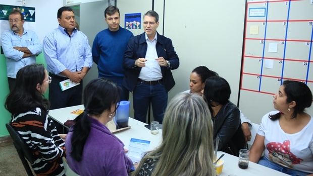 Francisco Jr em visita à Associação de Serviço à Criança Especial de Goiânia | Foto: Rafael Batista