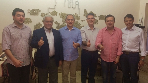 Henrique Arantes, Vilmar Rocha, Luiz Bittencourt, Francisco Jr., Jovair Arantes e Thiago Peixoto | Foto: reprodução