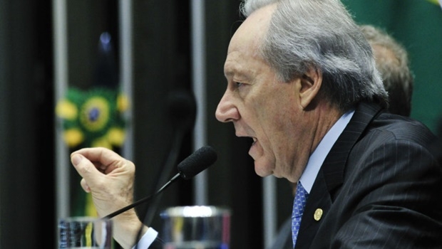 Plenário do Senado durante sessão deliberativa extraordinária para votar a Denúncia 1/2016, que trata do julgamento do processo de impeachment da presidente afastada Dilma Rousseff por suposto crime de responsabilidade. Em pronunciamento, presidente do Supremo Tribunal Federal (STF), ministro Ricardo Lewandowski. Foto: Geraldo Magela/Agência Senado