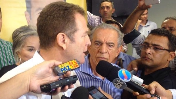 Major Araújo e Iris Rezende durante coletiva de imprensa | Foto: Bruna Aidar 