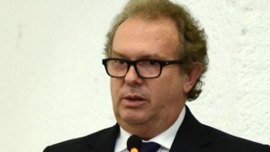 Deputado Mauro Carlesse assume comando do Legislativo em 2017